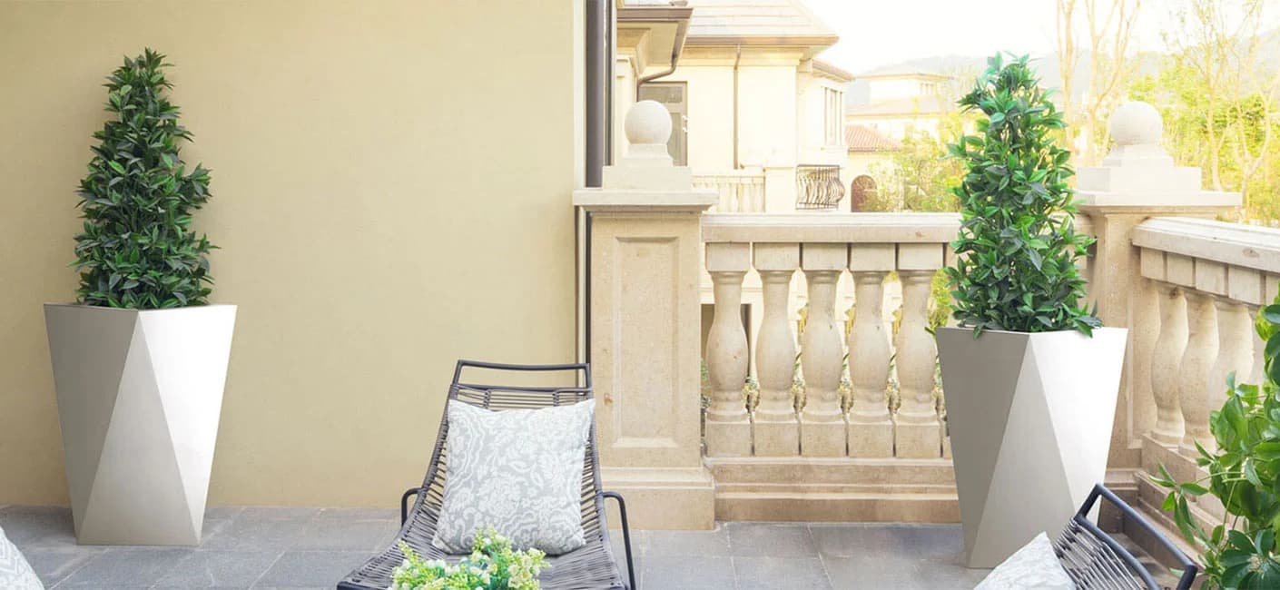 Best ways to decorate your apartment balcony